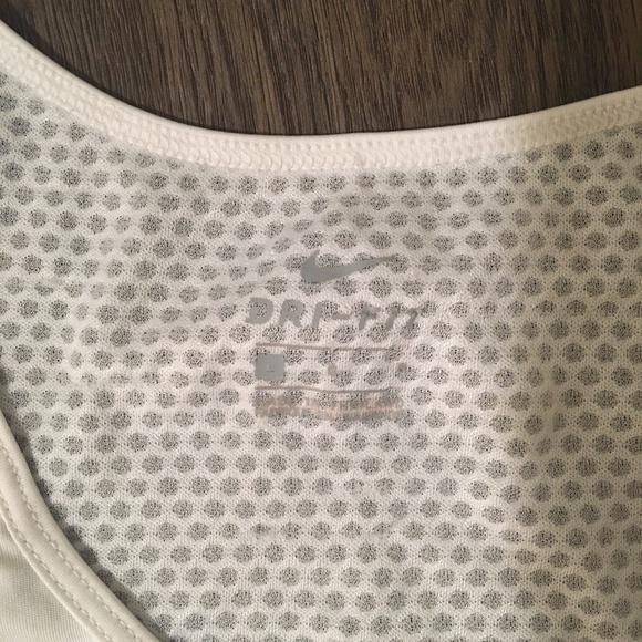 Nike tank top - Picture 2 of 4